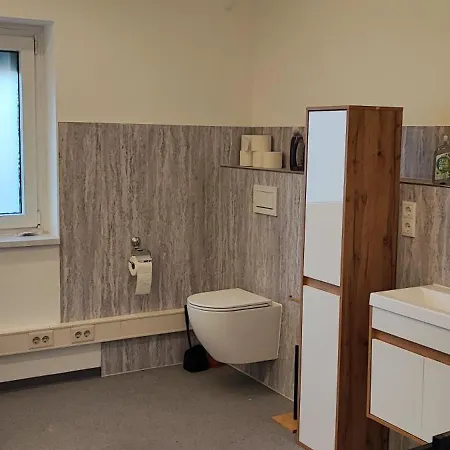 Apartment - Loft - Mit 123qm Bei Wuerzburg Mit Eigenen Gratis Parkplatz Terasse Grill Wlan - Nur Einzelbetten Veitshochheim