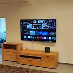 - Loft - Mit 123qm Bei Wuerzburg Mit Eigenen Gratis Parkplatz Terasse Grill Wlan - Nur Einzelbetten Apartment