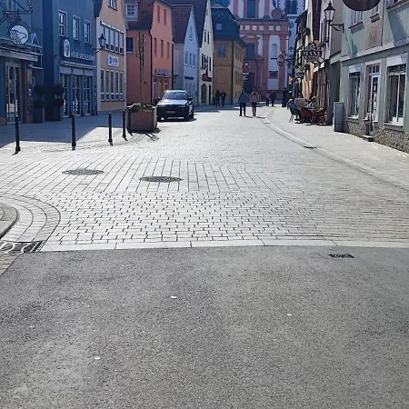 아파트 - Loft - Mit 123qm Bei Wuerzburg Mit Eigenen Gratis Parkplatz Terasse Grill Wlan - Nur Einzelbetten 파이츠획하임