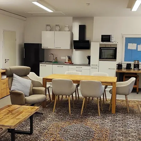 Modernes Grosses Mit 123qm Bei Wuerzburg Mit Parkplatz Terasse Grill Wlan Apartment Veitshochheim