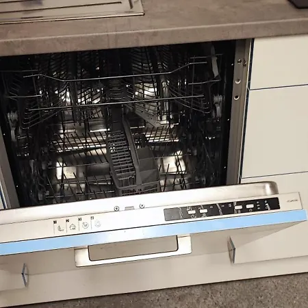 - Loft - Mit 123qm Bei Wuerzburg Mit Eigenen Gratis Parkplatz Terasse Grill Wlan - Nur Einzelbetten *