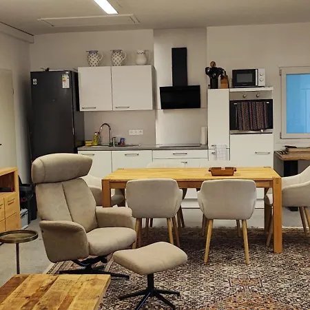 - Loft - Mit 123qm Bei Wuerzburg Mit Eigenen Gratis Parkplatz Terasse Grill Wlan - Nur Einzelbetten *